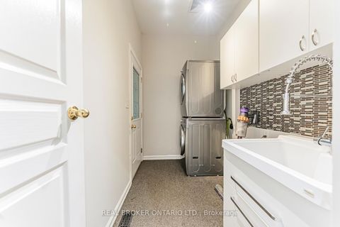 Photo 11 at 33 Kingshill Road, Oak Ridges, Richmond Hill