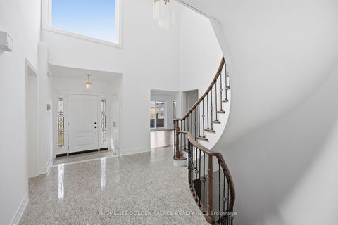 Photo 1 at 394 Patricia Avenue, Newtonbrook West, Toronto