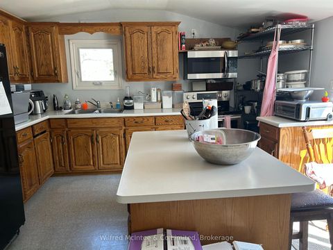 Photo 9 at 401866 Grey 4 Road, West Grey