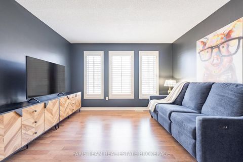 Photo 17 at 11 Berry Court, Ardagh, Barrie