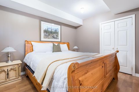 Photo 32 at 11 Berry Court, Ardagh, Barrie