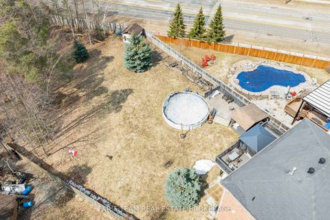 Photo 44 at 11 Berry Court, Ardagh, Barrie