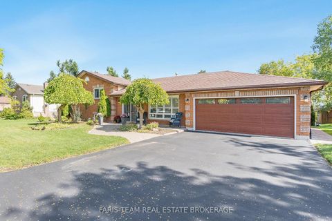 Photo 0 at 2032 Chantler Street, Stroud, Innisfil
