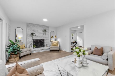 Photo 8 at 171 Sexton Crescent, Hillcrest Village, Toronto