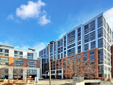 Photo 0 at 1020 - 11211 Yonge Street, Devonsleigh, Richmond Hill