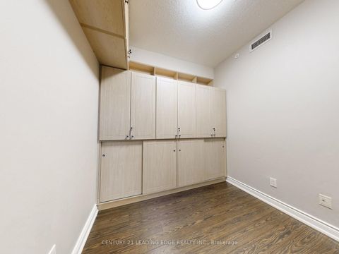 Photo 23 at 1020 - 11211 Yonge Street, Devonsleigh, Richmond Hill