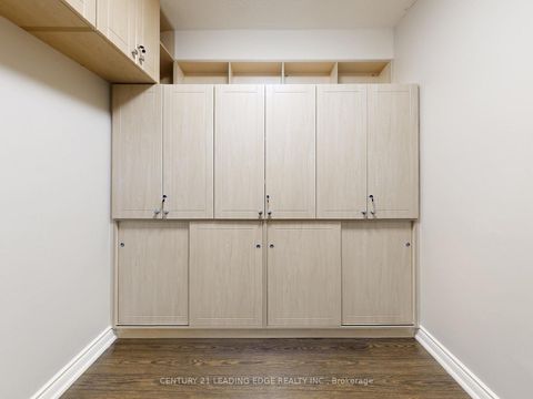 Photo 24 at 1020 - 11211 Yonge Street, Devonsleigh, Richmond Hill