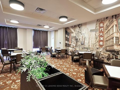 Photo 37 at 1020 - 11211 Yonge Street, Devonsleigh, Richmond Hill