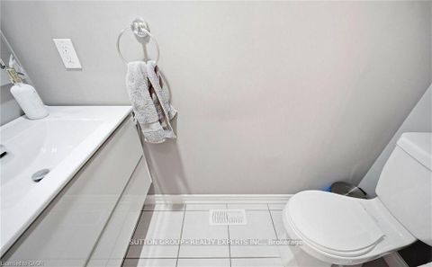 Photo 14 at 146 Beaconsfield Drive, Kleinburg, Vaughan