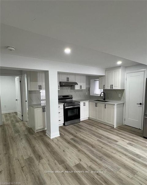 Photo 15 at 146 Beaconsfield Drive, Kleinburg, Vaughan