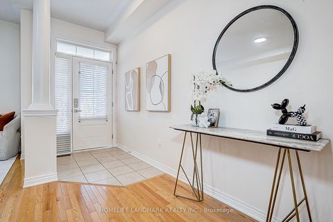 Photo 1 at 11 Chao Crescent, Oak Ridges, Richmond Hill