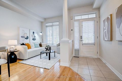 Photo 2 at 11 Chao Crescent, Oak Ridges, Richmond Hill