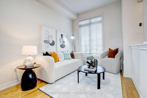 Photo 3 at 11 Chao Crescent, Oak Ridges, Richmond Hill