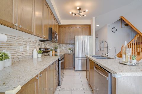 Photo 12 at 11 Chao Crescent, Oak Ridges, Richmond Hill