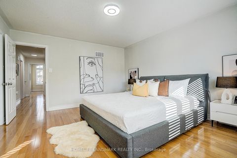 Photo 23 at 11 Chao Crescent, Oak Ridges, Richmond Hill