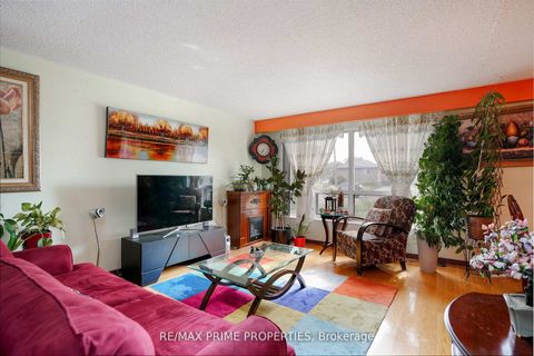 Photo 11 at 81 Silverstone Drive, Jamestown, Toronto
