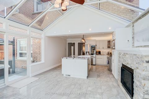 Photo 8 at 5 Longhouse Street, East Woodbridge, Vaughan