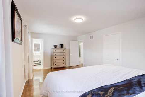 Photo 13 at 5 Longhouse Street, East Woodbridge, Vaughan