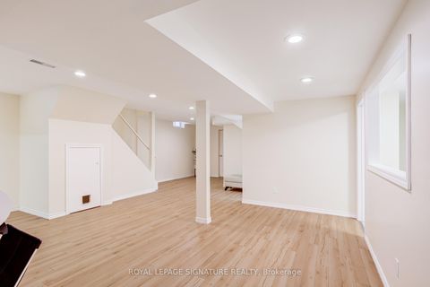 Photo 23 at 5 Longhouse Street, East Woodbridge, Vaughan