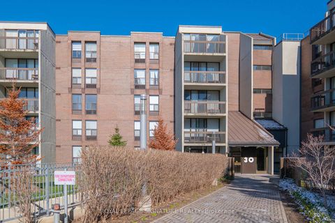 Photo 1 at 404 - 30 Fashion Roseway, Willowdale East, Toronto