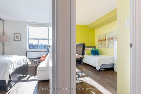 Photo 13 at 404 - 30 Fashion Roseway, Willowdale East, Toronto