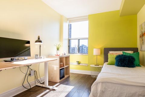 Photo 16 at 404 - 30 Fashion Roseway, Willowdale East, Toronto