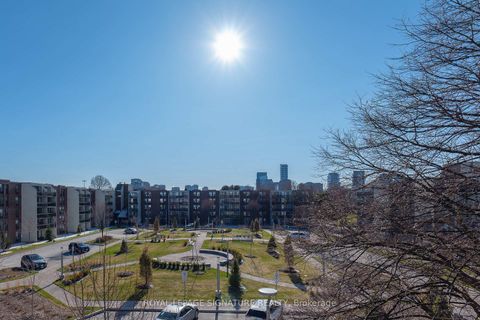 Photo 34 at 404 - 30 Fashion Roseway, Willowdale East, Toronto