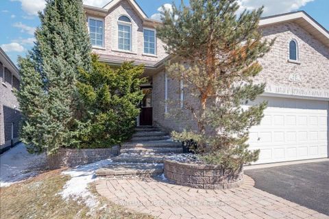 Photo 13 at 25 Muir Drive, Ardagh, Barrie
