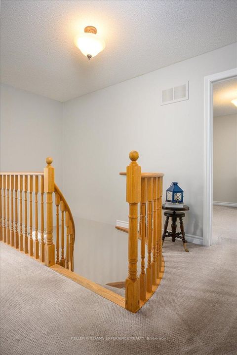 Photo 34 at 25 Muir Drive, Ardagh, Barrie