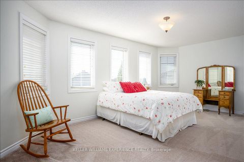 Photo 39 at 25 Muir Drive, Ardagh, Barrie