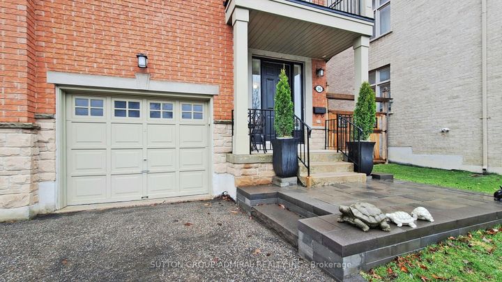 Photo 4 at 36 Helen Street, East Woodbridge, Vaughan