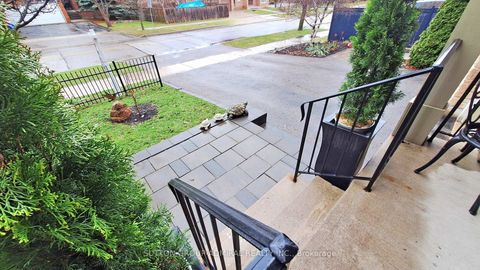 Photo 2 at 36 Helen Street, East Woodbridge, Vaughan