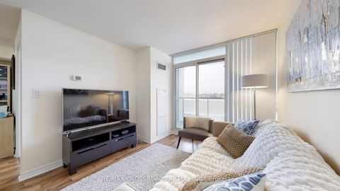 Photo 4 at 702 - 35 Hollywood Avenue, Willowdale East, Toronto