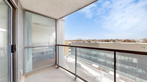 Photo 27 at 702 - 35 Hollywood Avenue, Willowdale East, Toronto