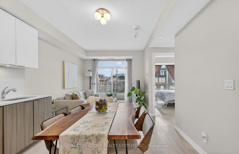 Photo 12 at 212 - 223 St Clair Avenue W, Casa Loma, Toronto