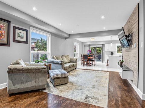 Photo 4 at 479 Greig Circle, College Manor, Newmarket