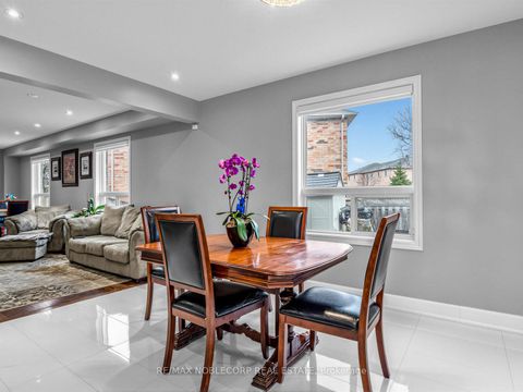 Photo 12 at 479 Greig Circle, College Manor, Newmarket