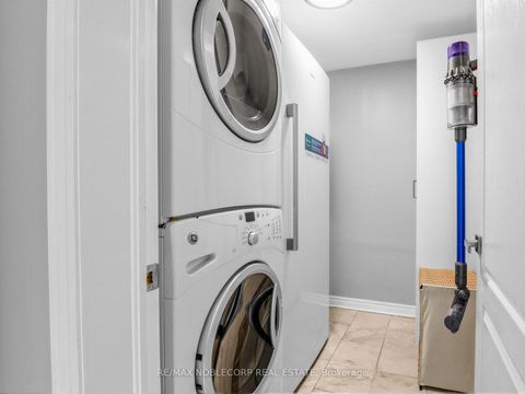 Photo 15 at 479 Greig Circle, College Manor, Newmarket