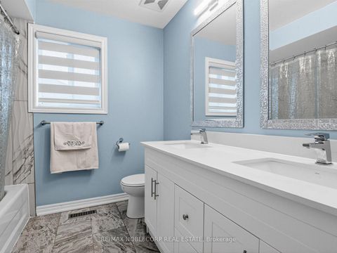 Photo 25 at 479 Greig Circle, College Manor, Newmarket