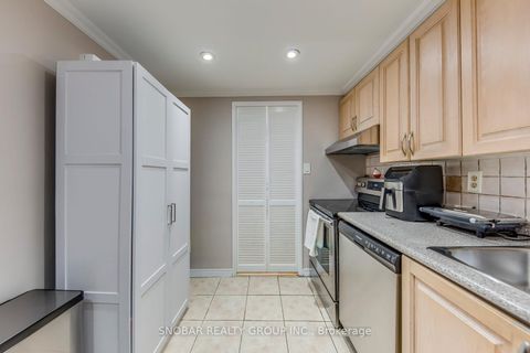 Photo 2 at 810 - 11 Wincott Drive, The Westway, Toronto