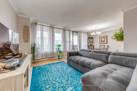 Photo 7 at 810 - 11 Wincott Drive, The Westway, Toronto