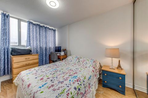Photo 12 at 810 - 11 Wincott Drive, The Westway, Toronto