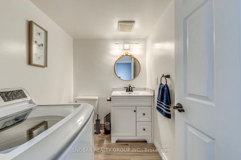 Photo 15 at 810 - 11 Wincott Drive, The Westway, Toronto
