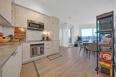 Photo 4 at 3307 - 50 Ordnance Street, Niagara, Toronto