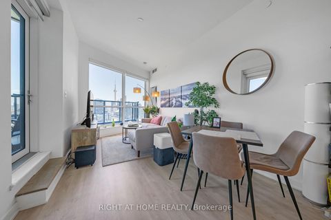 Photo 8 at 3307 - 50 Ordnance Street, Niagara, Toronto