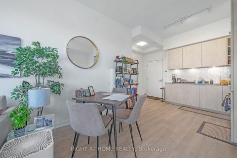Photo 9 at 3307 - 50 Ordnance Street, Niagara, Toronto