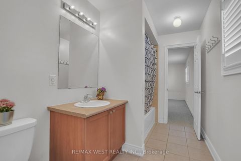 Photo 11 at 146 Sandringham Drive, Shore, Barrie