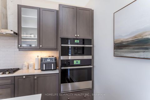 Photo 13 at 31 Canard Drive, Kleinburg, Vaughan