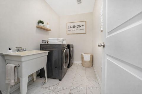 Photo 36 at 31 Canard Drive, Kleinburg, Vaughan