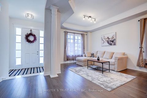 Photo 6 at 242 Paradelle Drive, Oak Ridges Lake Wilcox, Richmond Hill